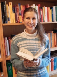 Alexandra Walterskirchen, Autorin, Publizistin und Kultur-Mentorin